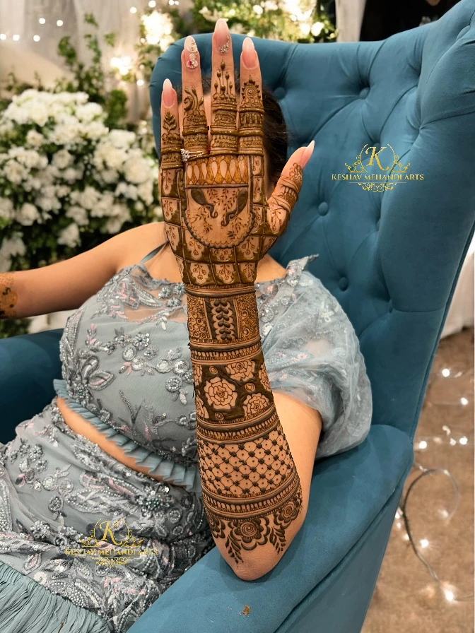 Best Mehandi Artist in lajpat nagar delhi